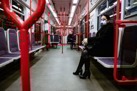 NYC Subway to Utilize UV Light Against Coronavirus